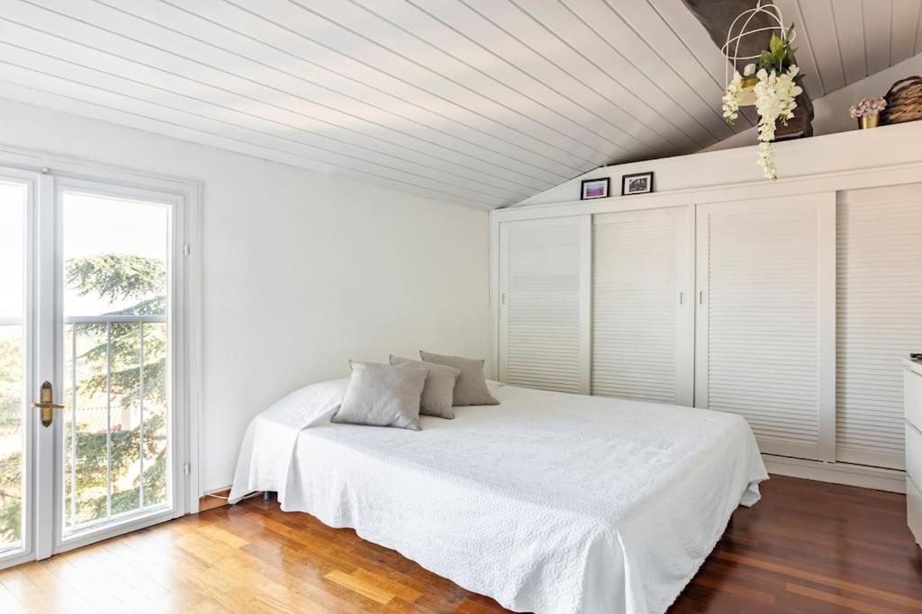 Lovely One-Bedroom Attic In An Ancient Village Bologna Exterior foto